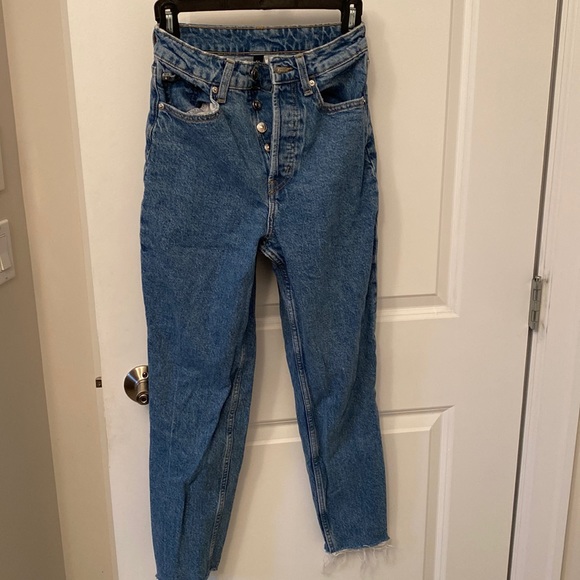 H&M high waisted Mom Jean sz 2 - Picture 1 of 4